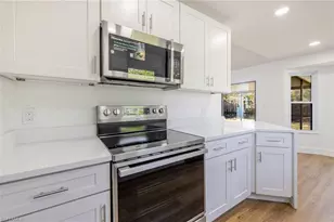 1337 N Alhambra Cir, Naples, FL 34103 - Photo 12