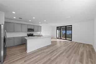 27907 Radiant Ct, Bonita Springs, FL 34135 - Photo 10