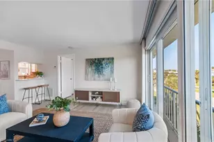 570 12th Ave S, Naples, FL 34102 - Photo 6