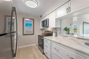 570 12th Ave S, Naples, FL 34102 - Photo 18