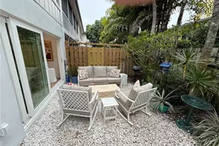 302 2nd St S, Naples, FL 34102 - Photo 14