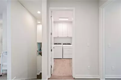 13058 Pembroke Dr, Naples, FL 34105 - Photo 30