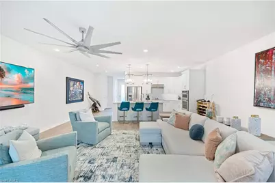 13058 Pembroke Dr, Naples, FL 34105 - Photo 12