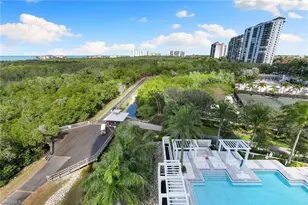 6897 Grenadier Blvd, Naples, FL 34108 - Photo 38