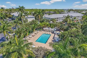 3021 Sandpiper Bay Cir, Naples, FL 34112 - Photo 18