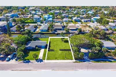 2754 Bayview Dr, Naples, FL 34112 - Photo 2