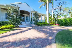 2150 Marina Dr, Naples, FL 34102 - Photo 4