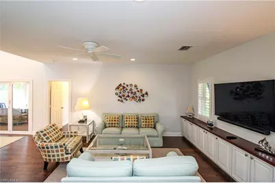 2150 Marina Dr, Naples, FL 34102 - Photo 24