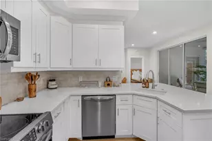 1025 Egrets Walk Cir, Naples, FL 34108 - Photo 8