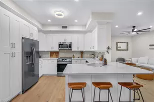 1025 Egrets Walk Cir, Naples, FL 34108 - Photo 6