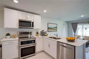 2017 NE 39th Terrace, Cape Coral, FL 33909 - Photo 2