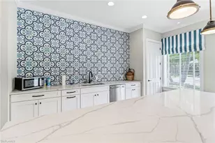 2194 Marquesa Cir, Naples, FL 34112 - Photo 32