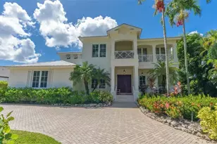 428 Rudder Rd, Naples, FL 34102 - Photo 2