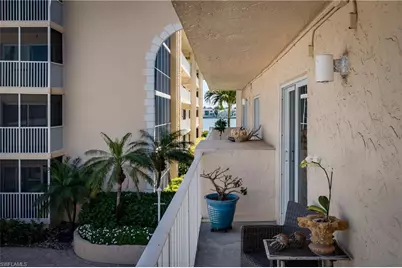 3450 Gulf Shore Blvd N #207, Naples, FL 34103 - Photo 32