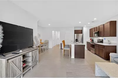 15396 Wildflower Cir, Naples, FL 34119 - Photo 6