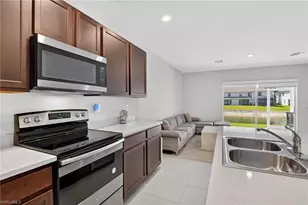 15396 Wildflower Cir, Naples, FL 34119 - Photo 16