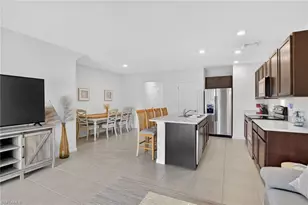 15396 Wildflower Cir, Naples, FL 34119 - Photo 8