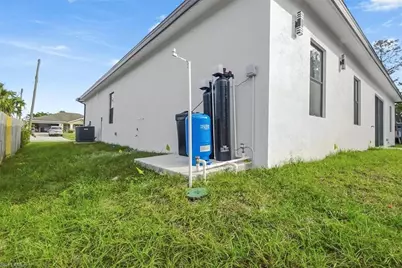 6125 Hershey Ave, Fort Myers, FL 33905 - Photo 30