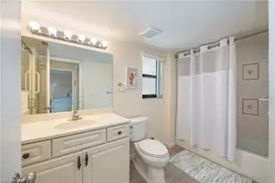 425 Wildwood Ln, Naples, FL 34105 - Photo 14