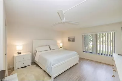 425 Wildwood Ln, Naples, FL 34105 - Photo 12