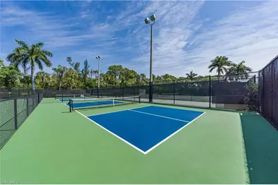 425 Wildwood Ln, Naples, FL 34105 - Photo 34