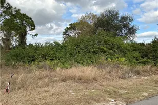 55 Hanna Ave S, Lehigh Acres, FL 33976 - Photo 4