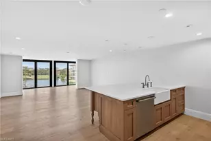 6040 Pelican Bay Blvd, Naples, FL 34108 - Photo 14