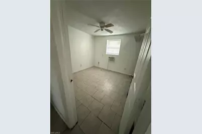 1189 N Tamiami Trl #F, North Fort Myers, FL 33903 - Photo 4