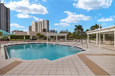 100 Glenview Pl #202, Naples, FL 34108 - Photo 22