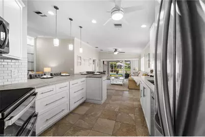 15451 Orlanda Dr, Bonita Springs, FL 34135 - Photo 12