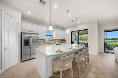 8814 Vaccaro Ct, Naples, FL 34119 - Photo 12