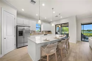 8814 Vaccaro Ct, Naples, FL 34119 - Photo 12