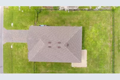 439 NE Juanita Ct, Cape Coral, FL 33909 - Photo 4