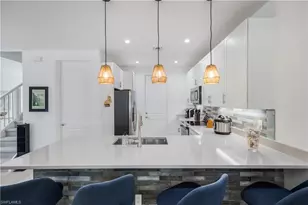 7550 Rockefeller Dr, Naples, FL 34119 - Photo 14