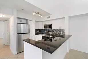 1210 Wildwood Lakes Blvd, Naples, FL 34104 - Photo 6