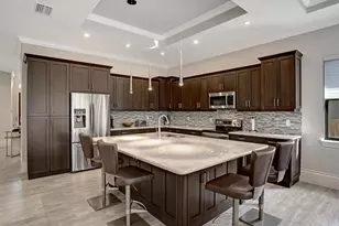 840 98th Ave N, Naples, FL 34108 - Photo 10