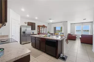 3422 Cancun Ct, Cape Coral, FL 33909 - Photo 4