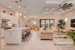 9712 Everglades Dr, Naples, FL 34120 - Photo 2