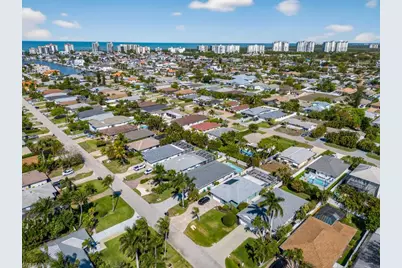 585 104th Ave N, Naples, FL 34108 - Photo 16