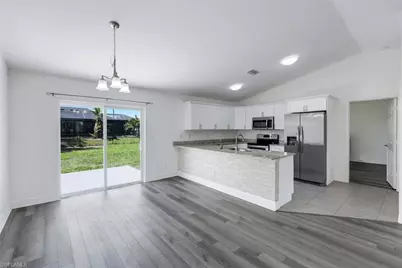 626 NW 2nd Ln, Cape Coral, FL 33993 - Photo 4