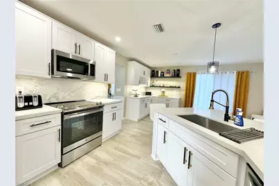 3639 Kent Dr, Naples, FL 34112 - Photo 16