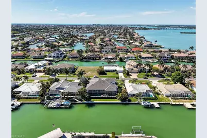 1749 Wavecrest Ct, Marco Island, FL 34145 - Photo 44