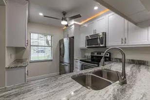 2562 Kings Lake Blvd, Naples, FL 34112 - Photo 8