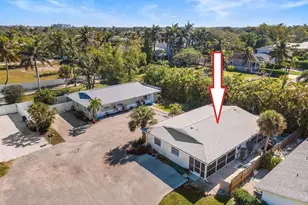 1780 Smugglers Cove, Naples, FL 34112 - Photo 8