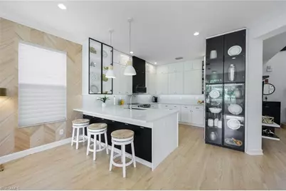 10327 Carolina Willow Dr, Fort Myers, FL 33913 - Photo 6