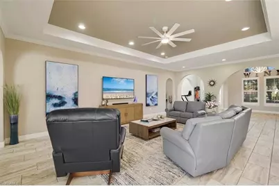 10085 Avalon Lake Cir, Fort Myers, FL 33913 - Photo 4