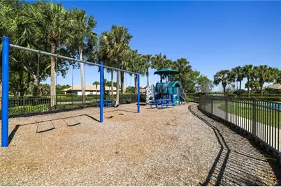 10085 Avalon Lake Cir, Fort Myers, FL 33913 - Photo 40