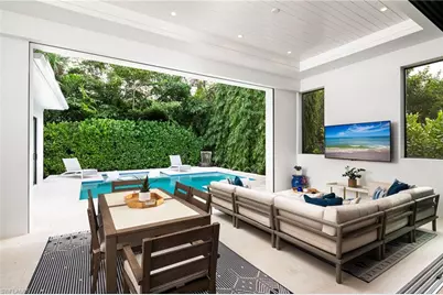 1064 13th St N, Naples, FL 34102 - Photo 4