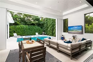 1064 13th St N, Naples, FL 34102 - Photo 4