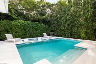 1064 13th St N, Naples, FL 34102 - Photo 12